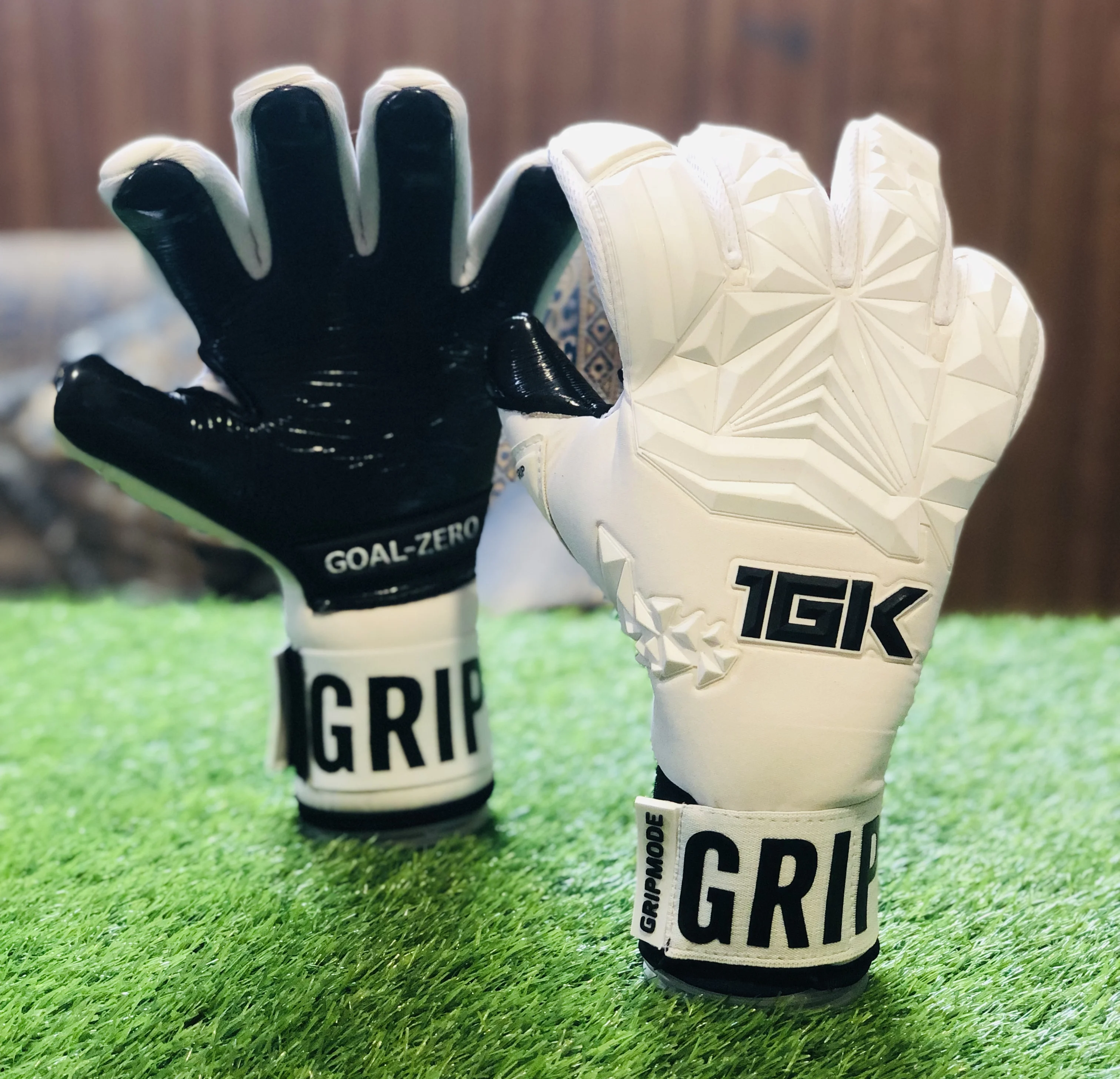 Goalkeeper Gloves Professional/high Quality German Latex 4mm Buy