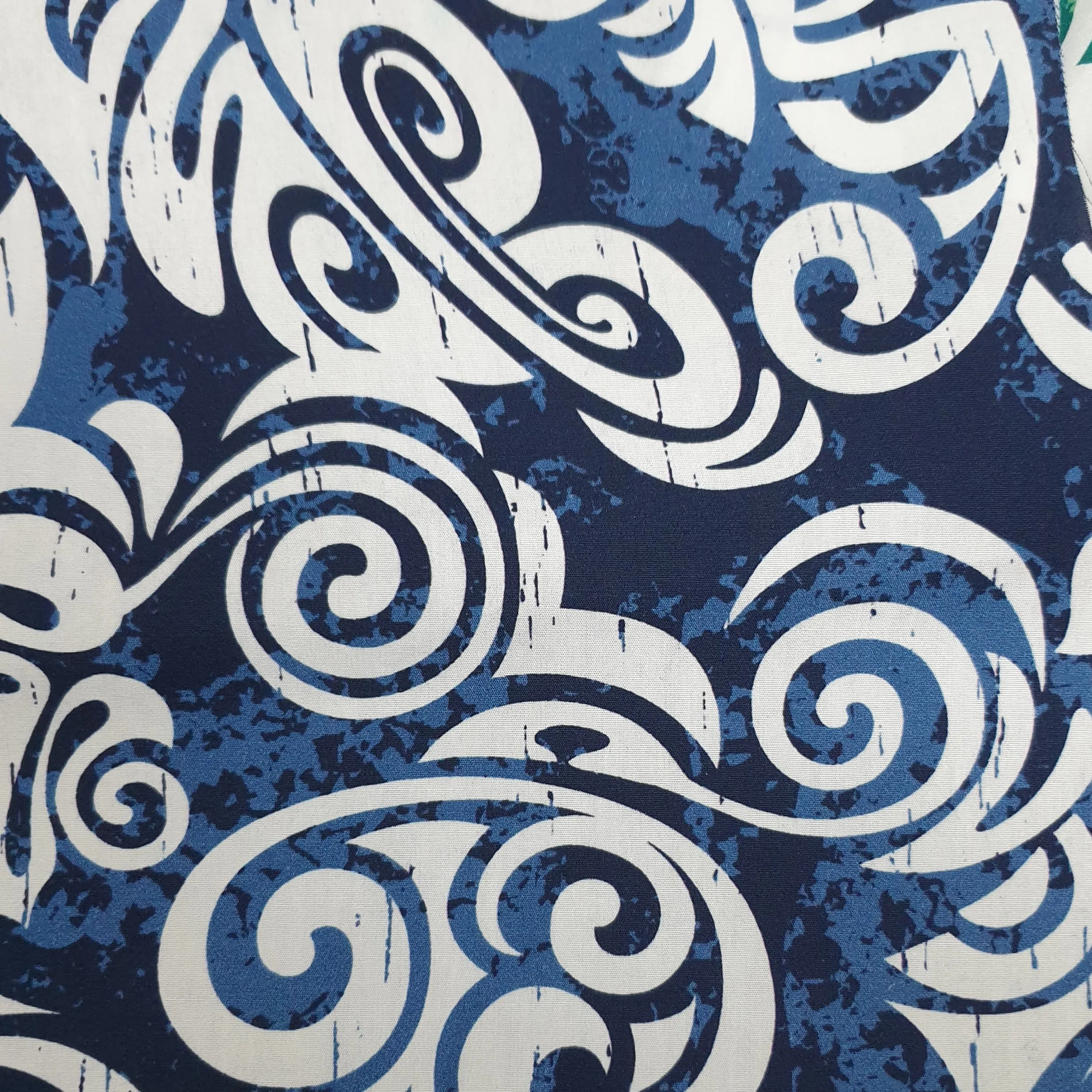 Selected Grade Of Sprial Polynesian Printed Design On 40s Cotton 44