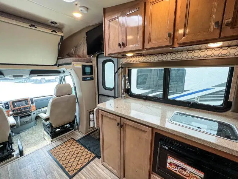 Used 2019 Thor Motor Couch Buy Camping Trailer Rvs & Campers Rv Camper Motorhome Truck Camper