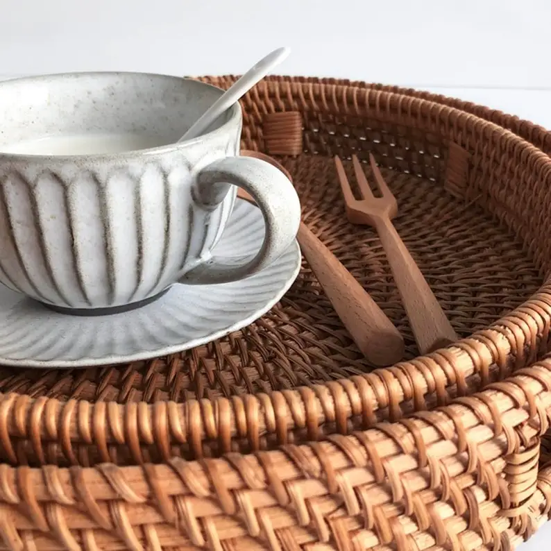 Small Round Rattan Serving Tray, Wicker Basket Tray With Handles Hand Woven Decorative Tray Basket Ottoman Trays For Coffee Table Party Bathroom Home
