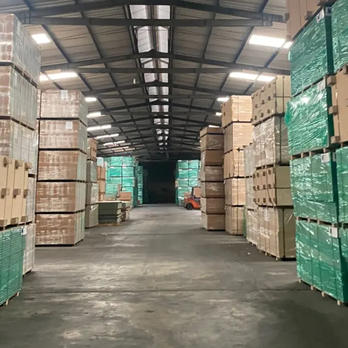 Cheapest Mdf Board Medium Density Fiberboard With Melamine Finish 2.5mm