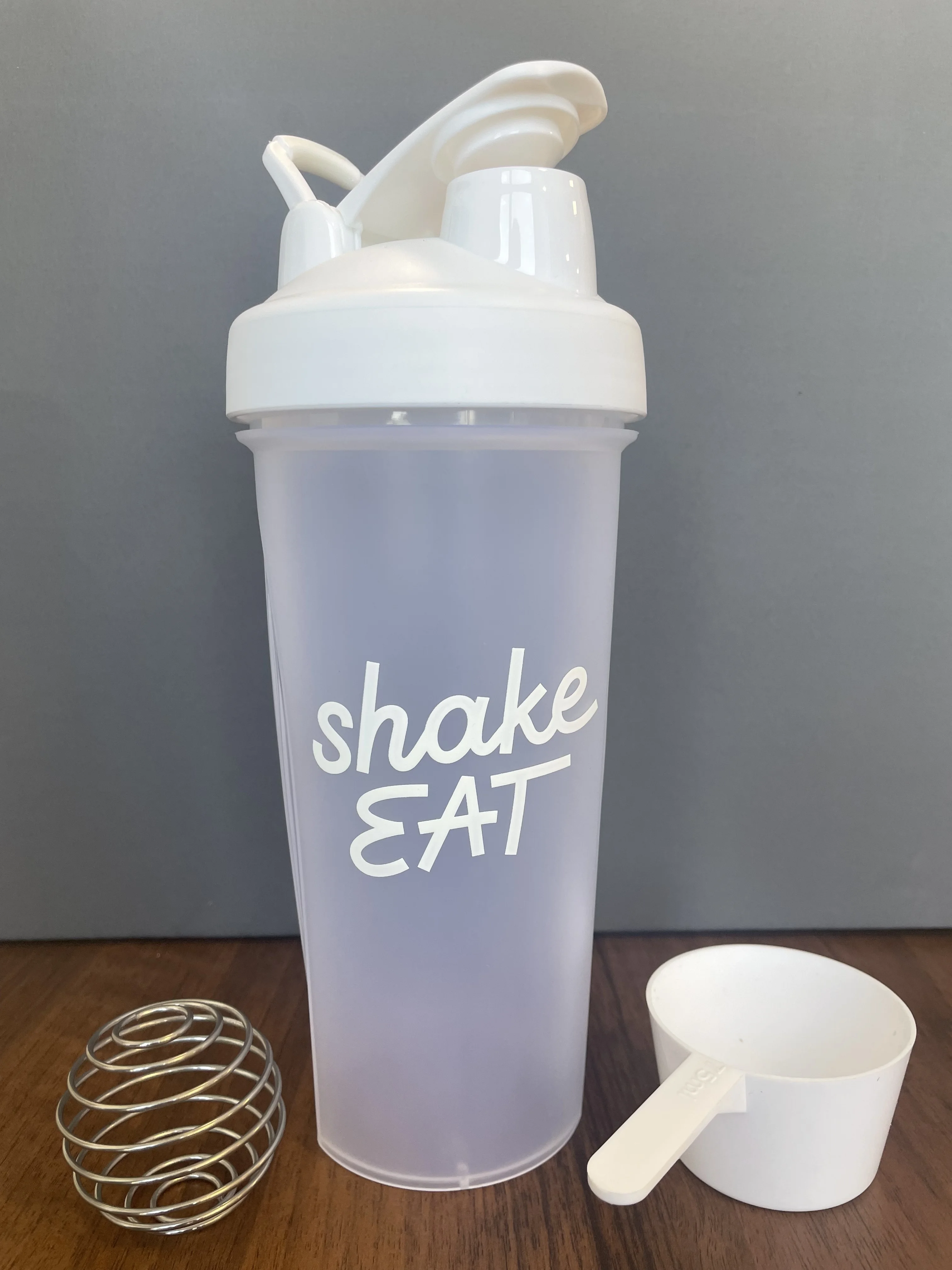 Shaker Sports Gym Protein Powder Bottle Blender With Mixer Ball 600 Ml