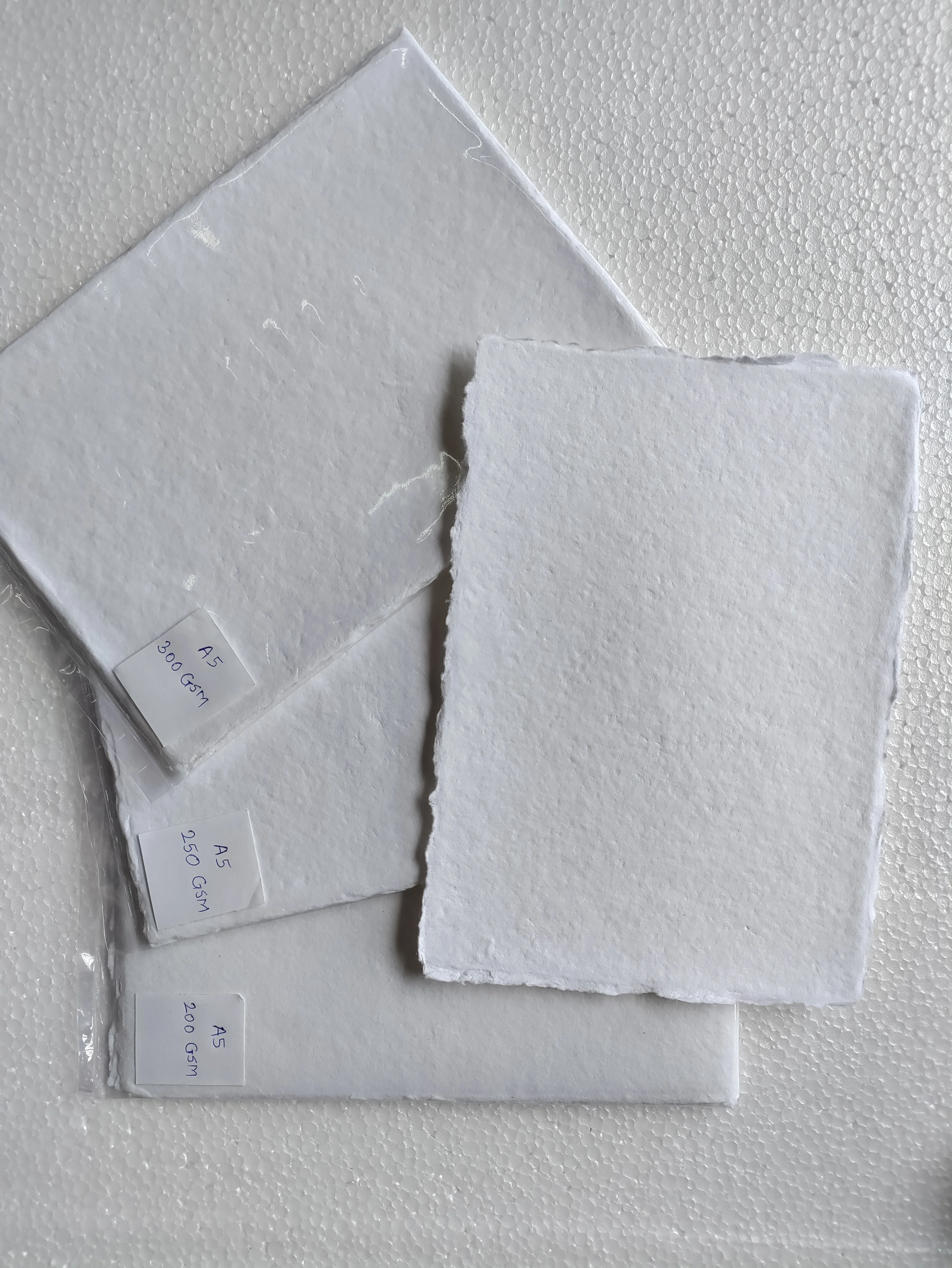 Custom Made Deckle Edged Cotton Rag Handmade Papers In Size A5