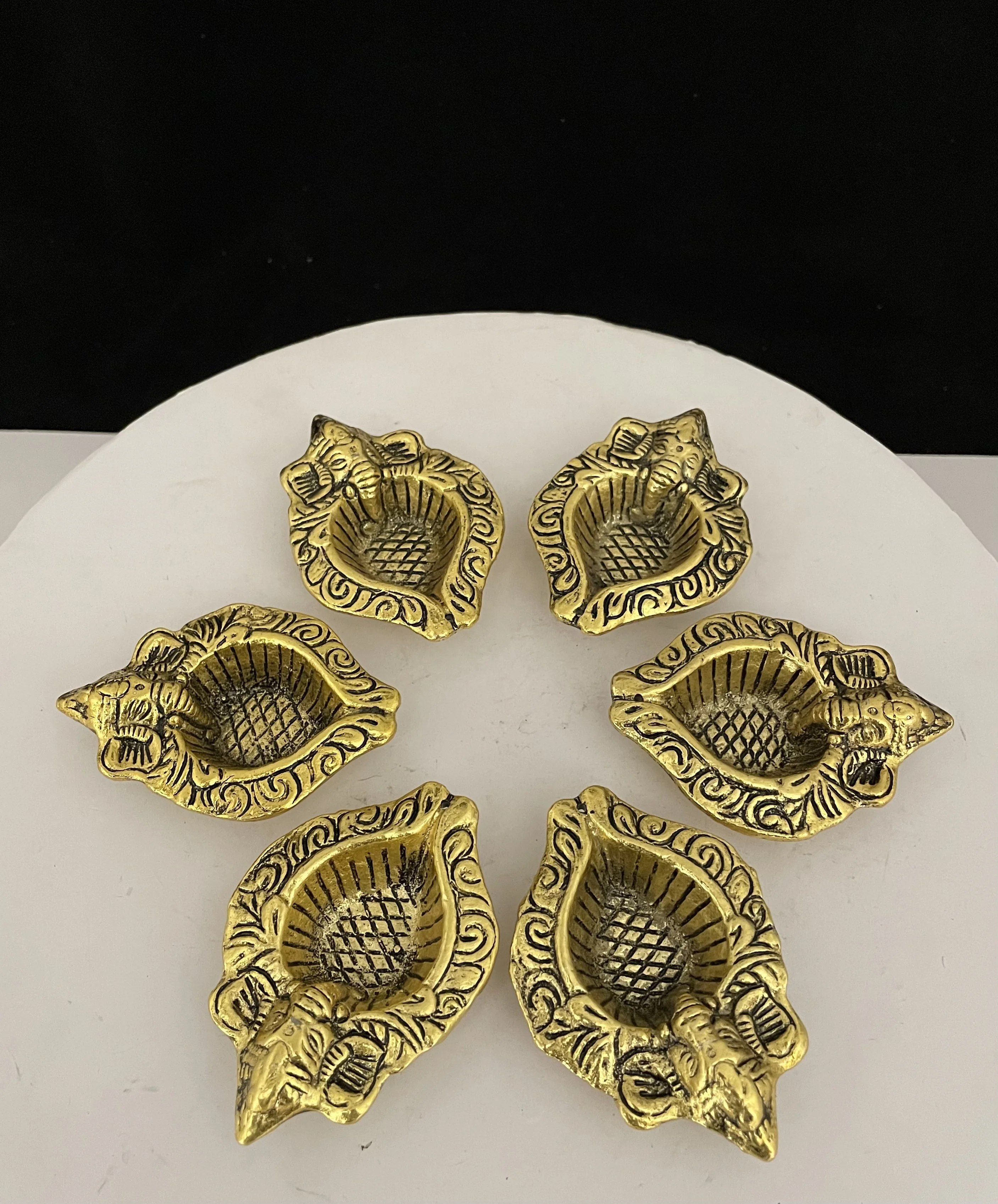 New Arrival Indian Brass Ganesh Diya Home Temple Handmade Handcrafted