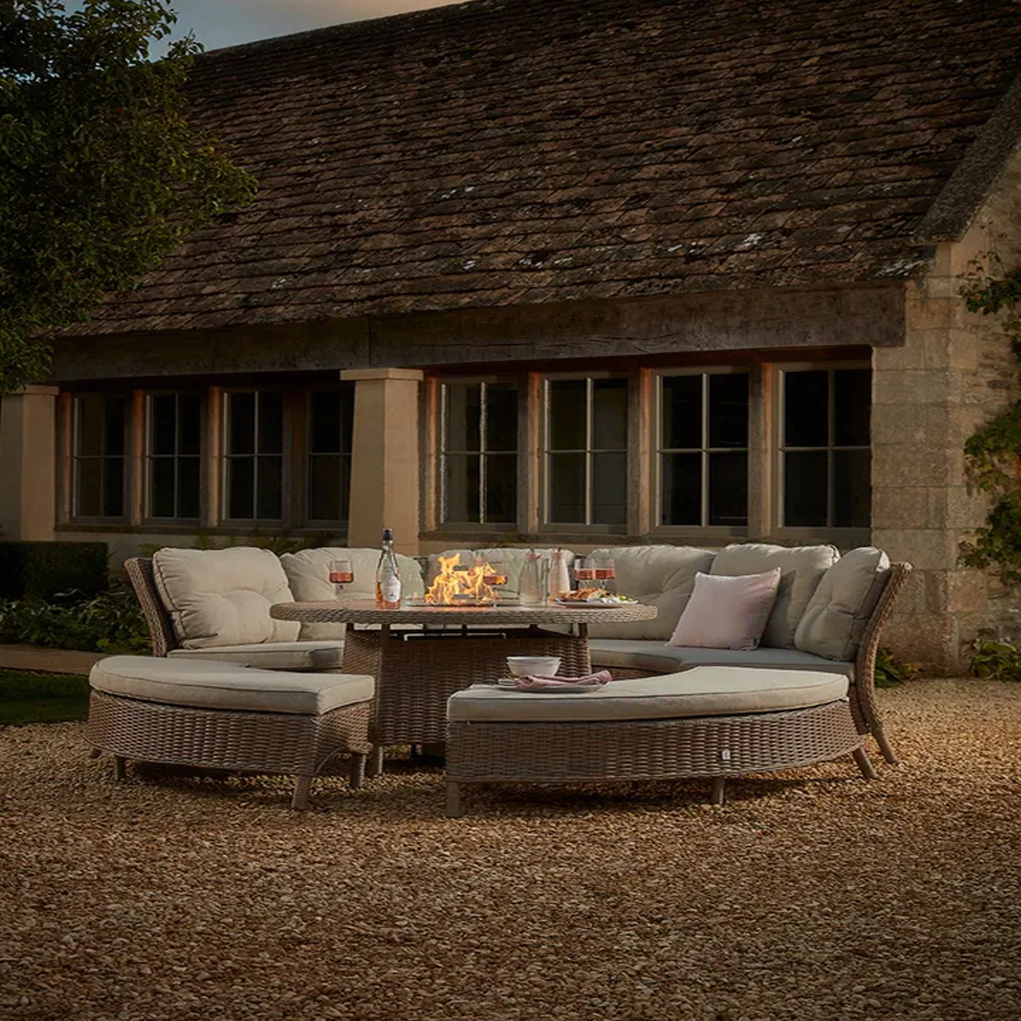 Outdoor Curved Modular Sofa Natural Teak With Wicker And Cushion Gea