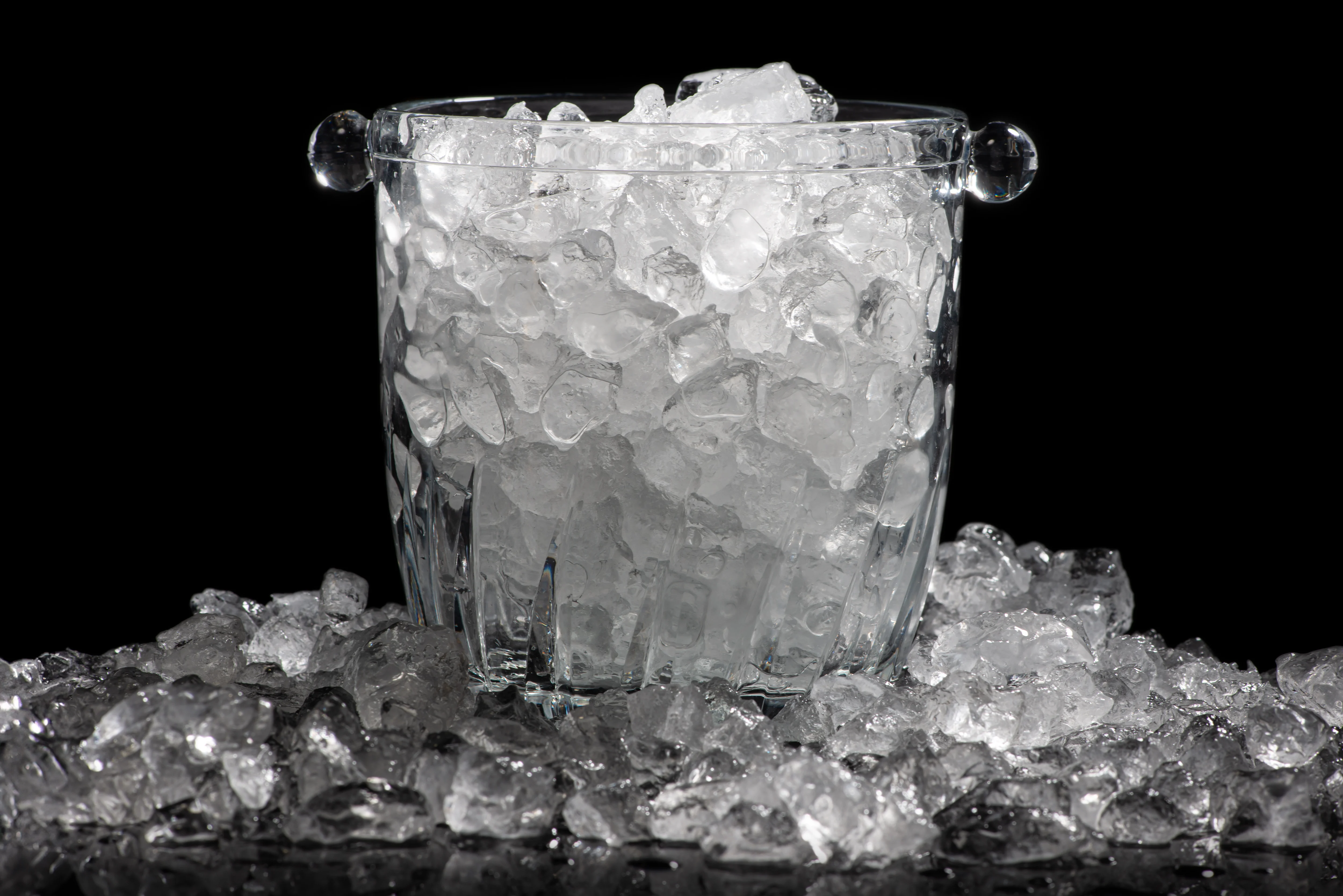 Spanish Top Quality 2 Kg Bag Of Natural Mineral Water Crushed Ice For