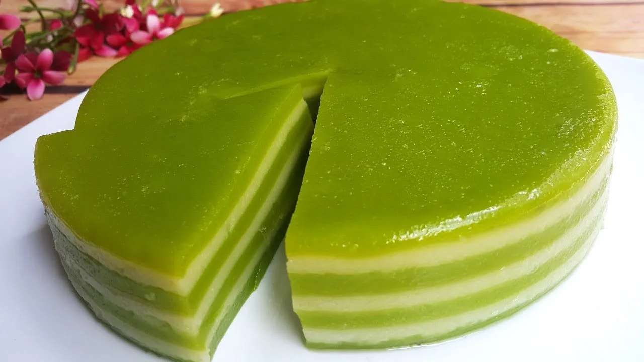 Frozen Steam Layers Mung Bean Cake Softy Pandan Cake Sweet Taste Frozen