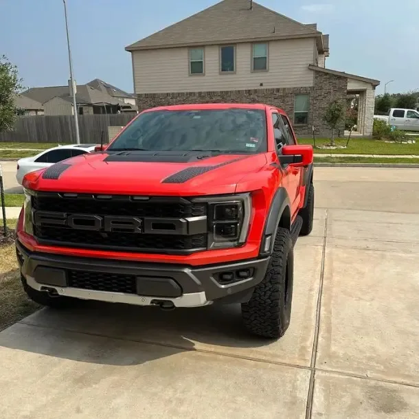 Low Shipping Charges Double Cabin 4x4 Pickup Trucks Ready To Ship