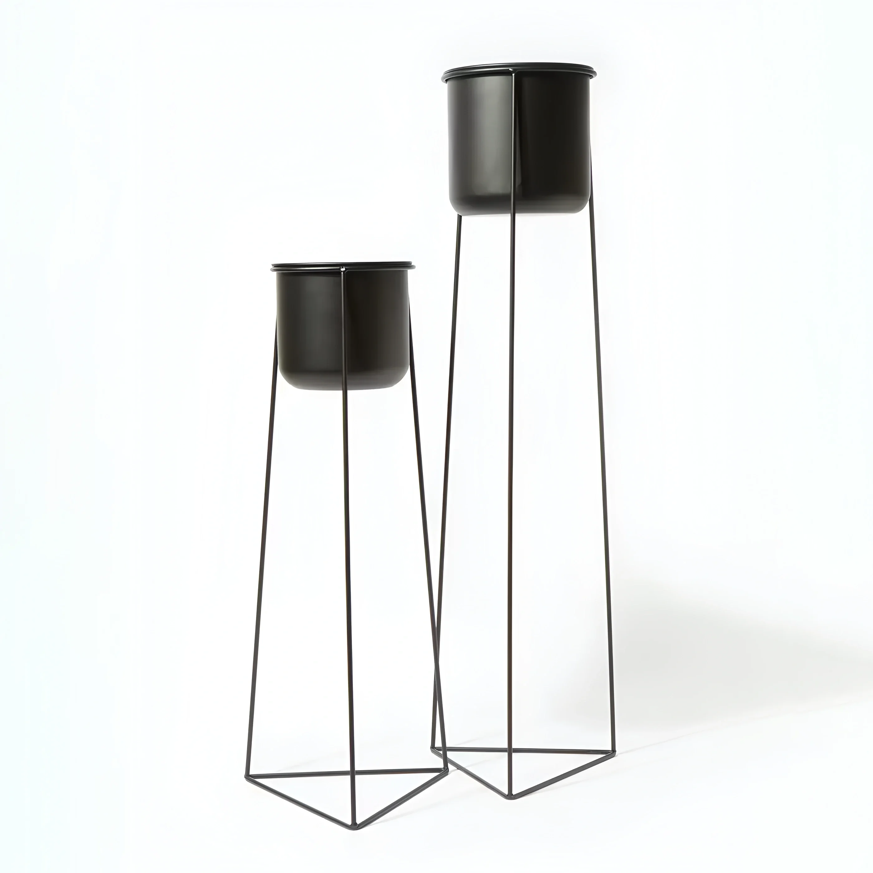 New Black Metal Planter With Black Plant Stand Modern Planters For