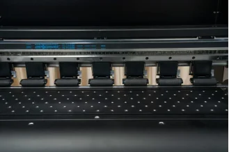 Premium Industrial Guide Rails: Whisper-quiet operation and micron-precision accuracy.