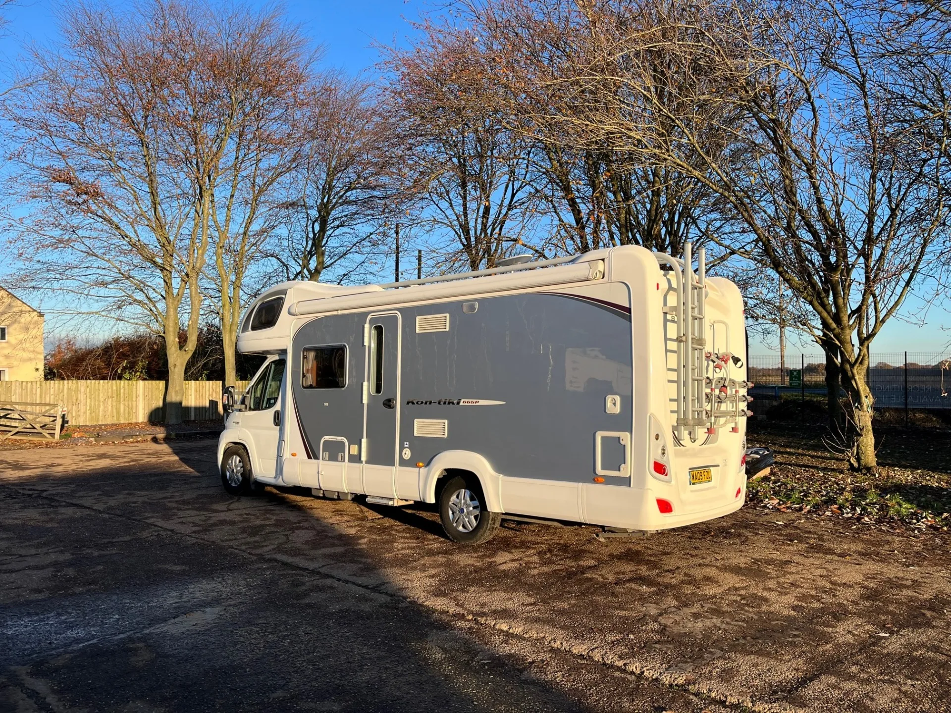 Cheap Swift Travel Trailer Rv Camper Motor Homes Caravan China With Air