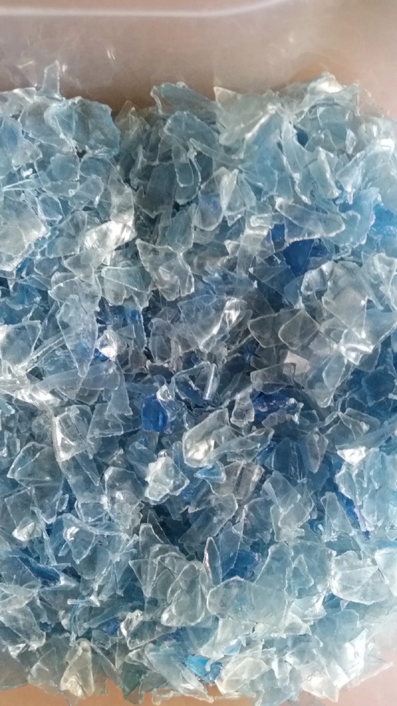 Factory Price Pet Flakes Scrap Hot Washed Pet Plastic Flakes White