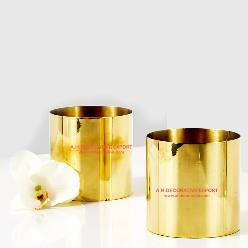Trending Aluminum Handmade Designing Gold Finished Flower Vase For