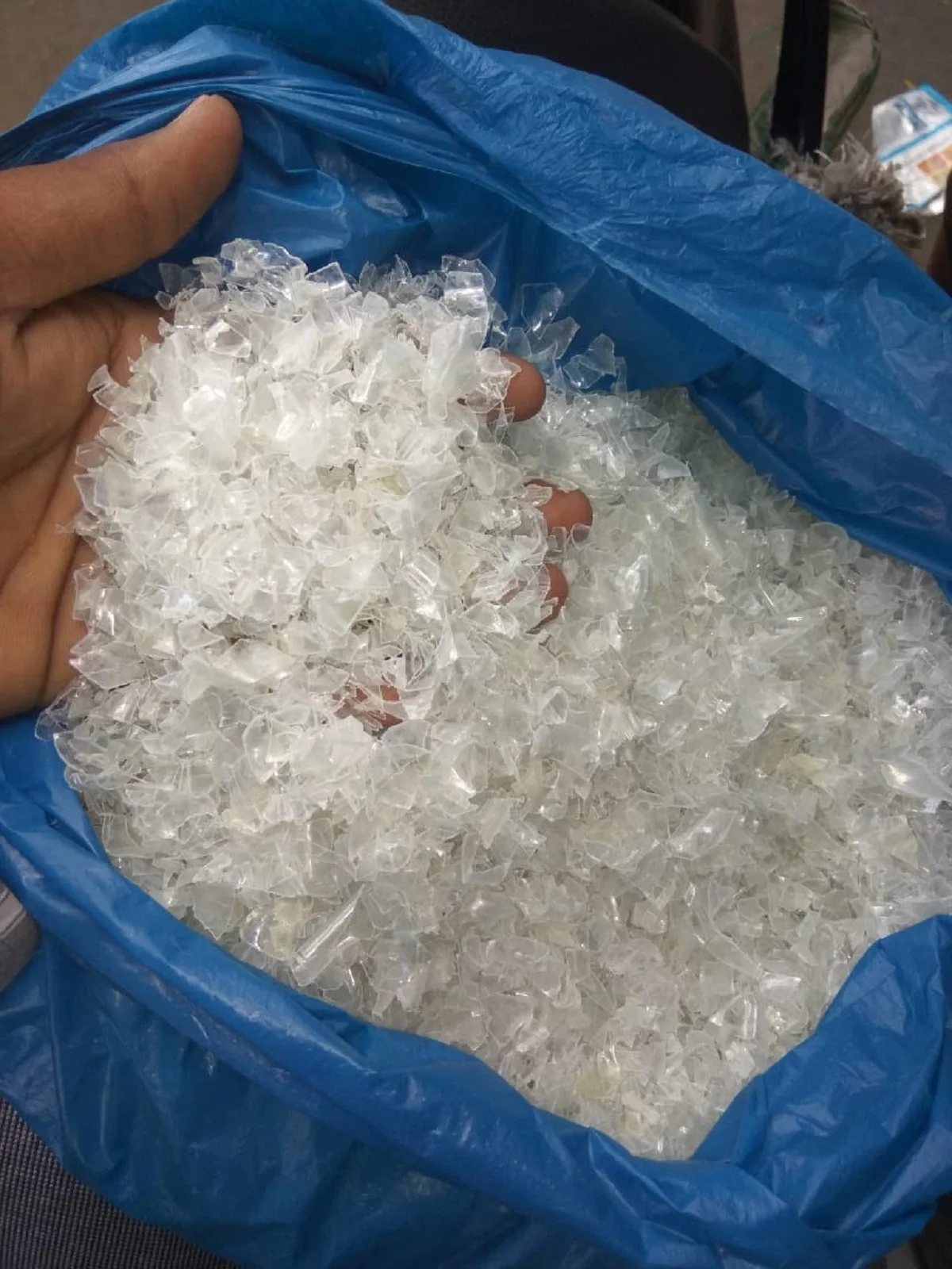 Factory Price Pet Flakes Scrap Hot Washed Pet Plastic Flakes White