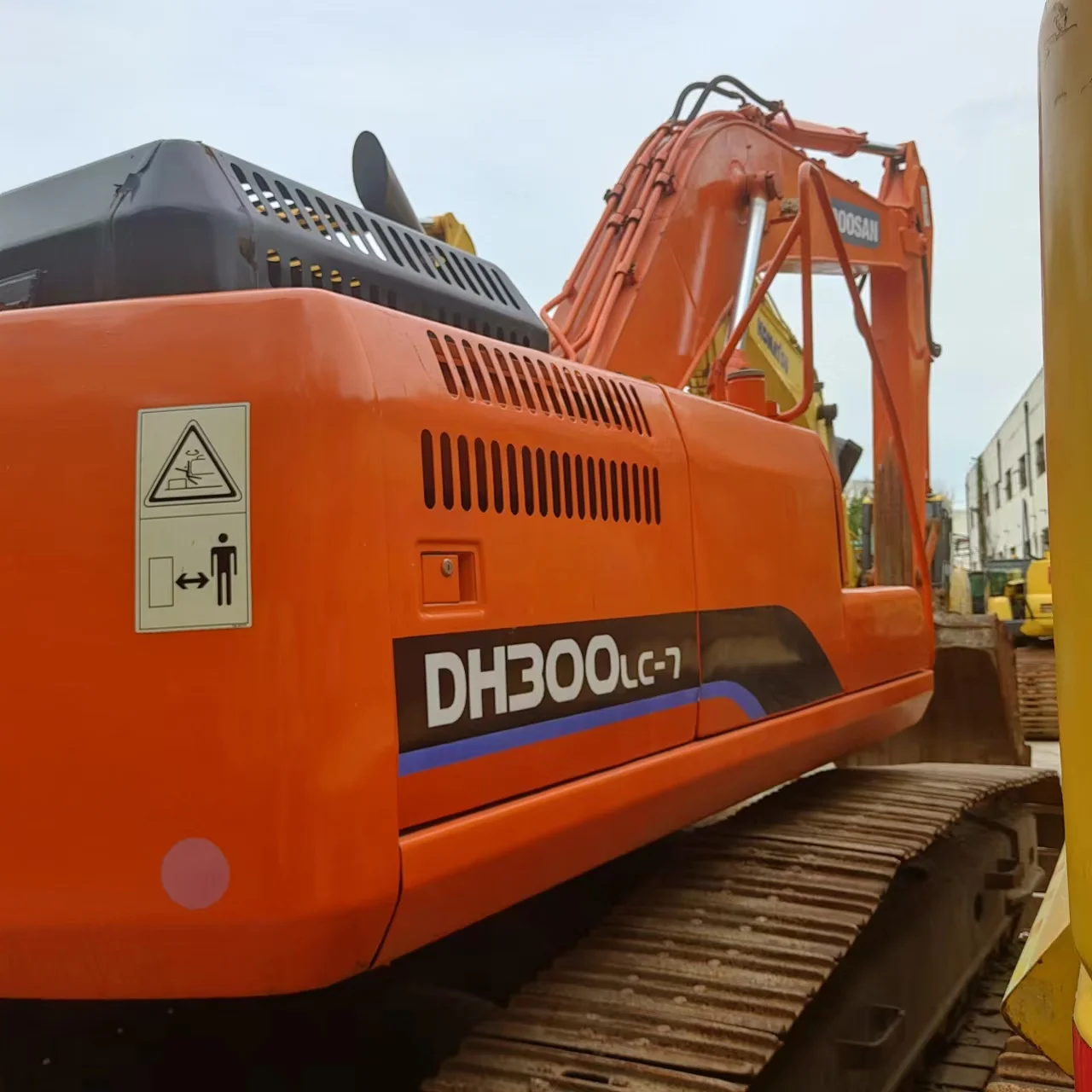 Used Excavator Digger Original Doosan Dh300 Crawler Excavator Korea