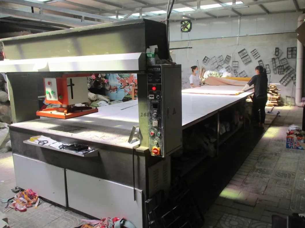 Fabric Cutting Table