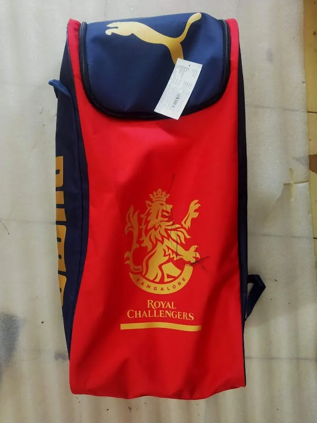 Latest Designed Cricket Kit Bags With Customized Logo Available Top