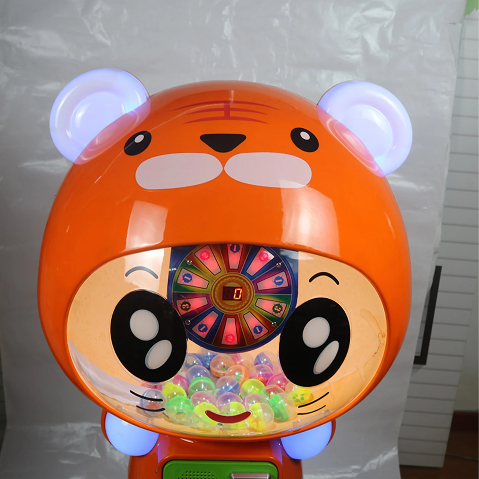 product kids fun indoor arcade prize naughty tiger egg twisting machine stand coin operated 1 year warranty metal for 6 years138-5