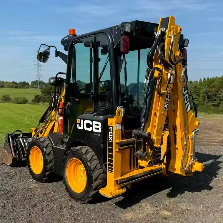 JCB 1CX Skid Steer Loader with Wheel/Crawler Moving Type 3 Ton Rated Load Mini Front Bucket and Pump-Drive a Backhoe Loader