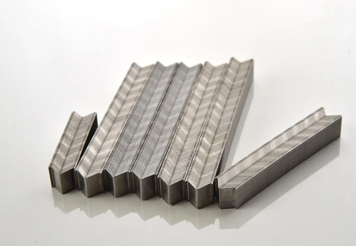 12 Mm V Type Agraf Corner Nail. Made From 0.30 Mm Galvanized Steel Hard