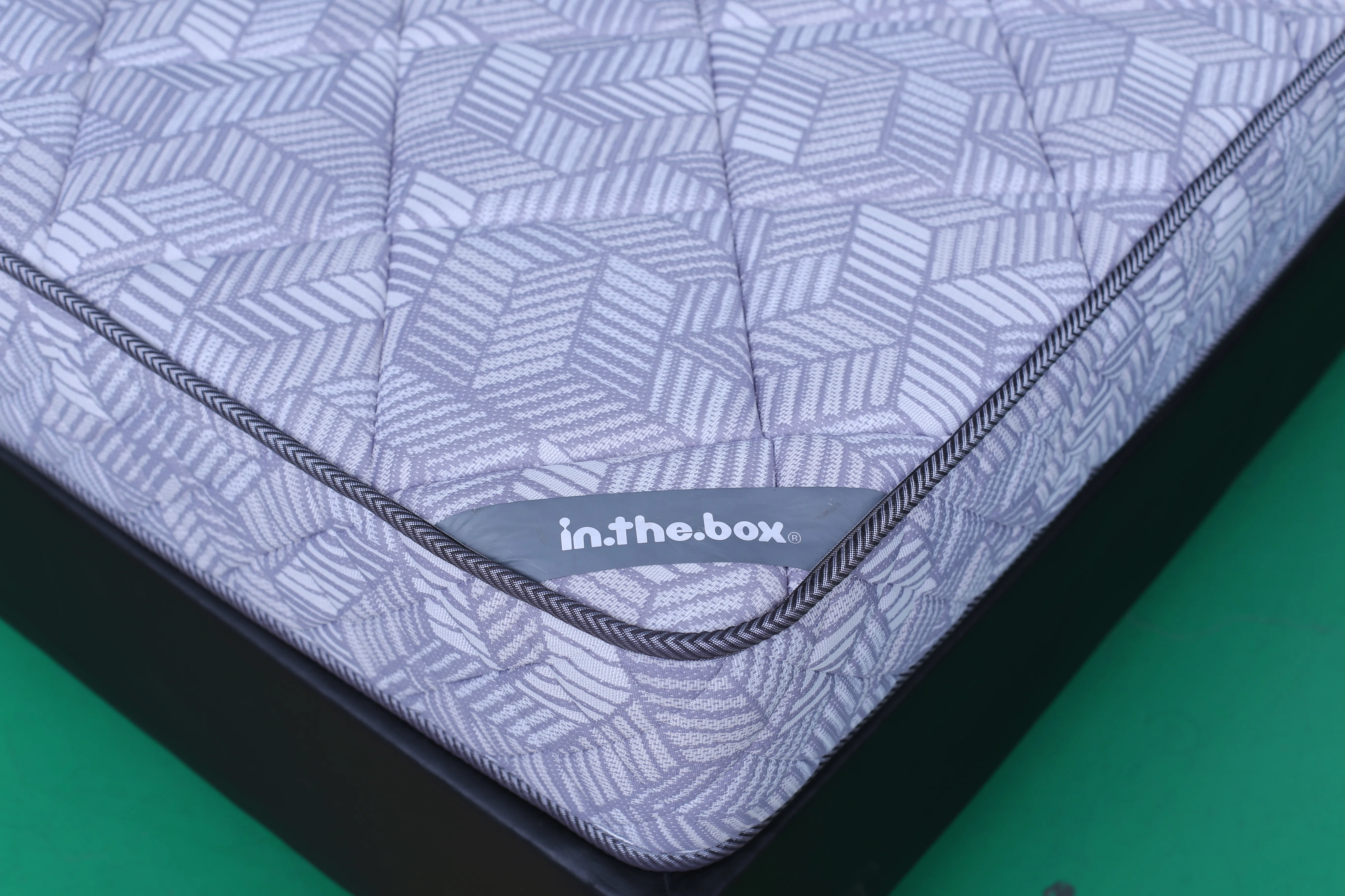 Inthebox Hybrid With Waterfall Design High Quality Pocket Spring High