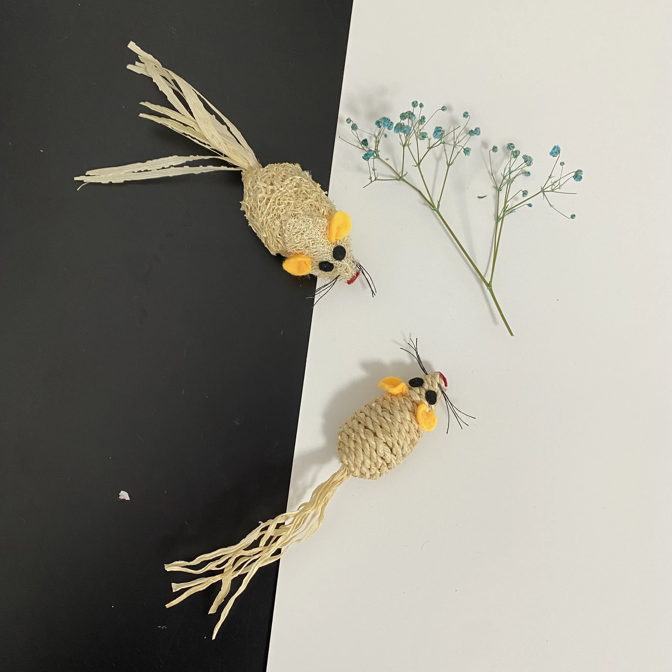 100 Natural Loofah Pet Toys,Bone,Kitty,Fish,Duck,Shaped,Good For Teeth Pet Cat Chew Toy,Dental