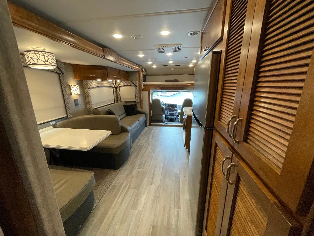 Cheap Motorhome Rv Camper Used 2021 Renegade Valencia 38rb Buy Used