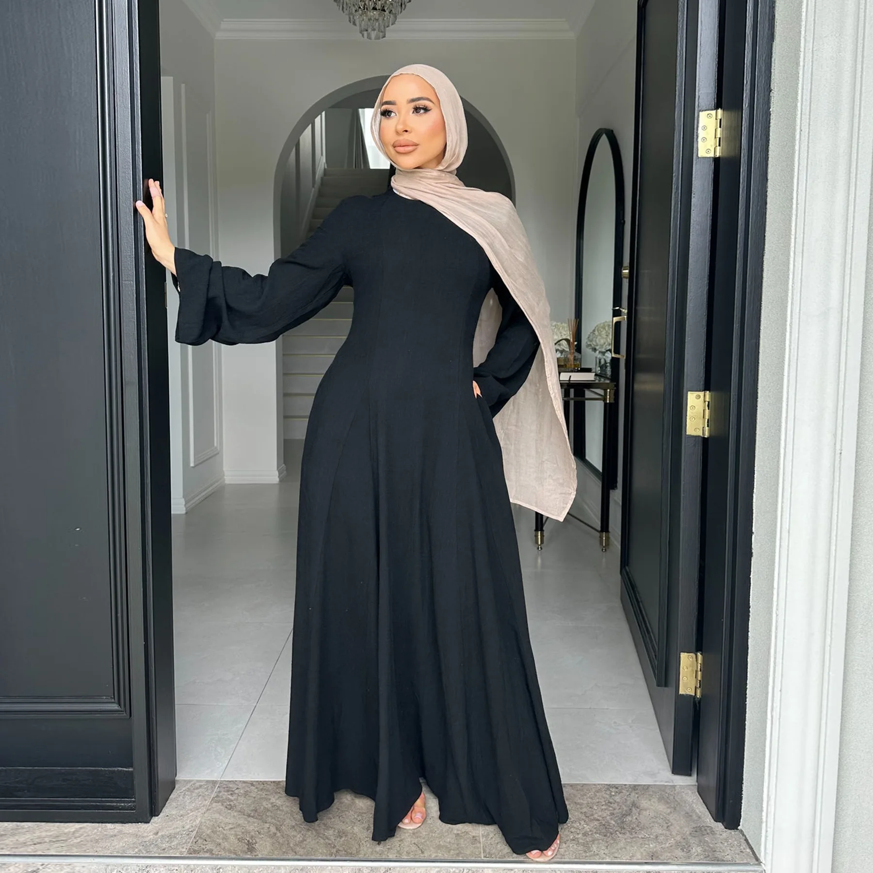 modest dresses muslim Saudi Arabian Women's Dress for Eid Dubai Solid Color Arabic Abaya Hand/Machine washed in cold water Pretty things at @lamamouniamarrakech