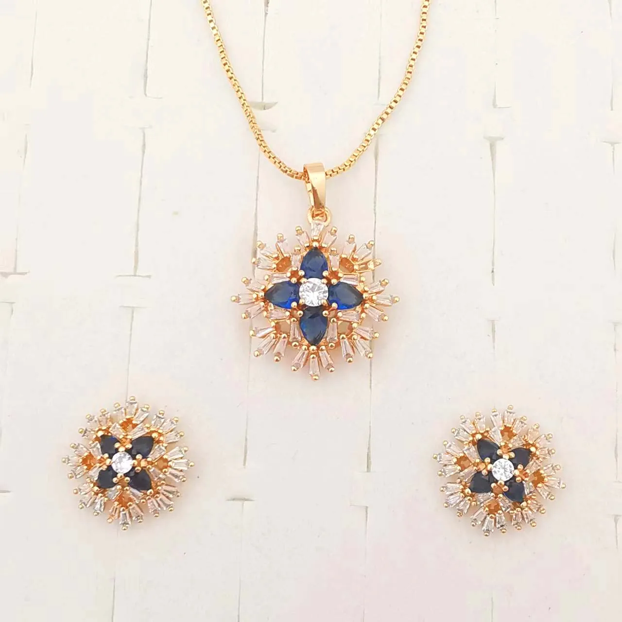 High Quality Factory Fashion Custom Wholesale Gold Plated Earring