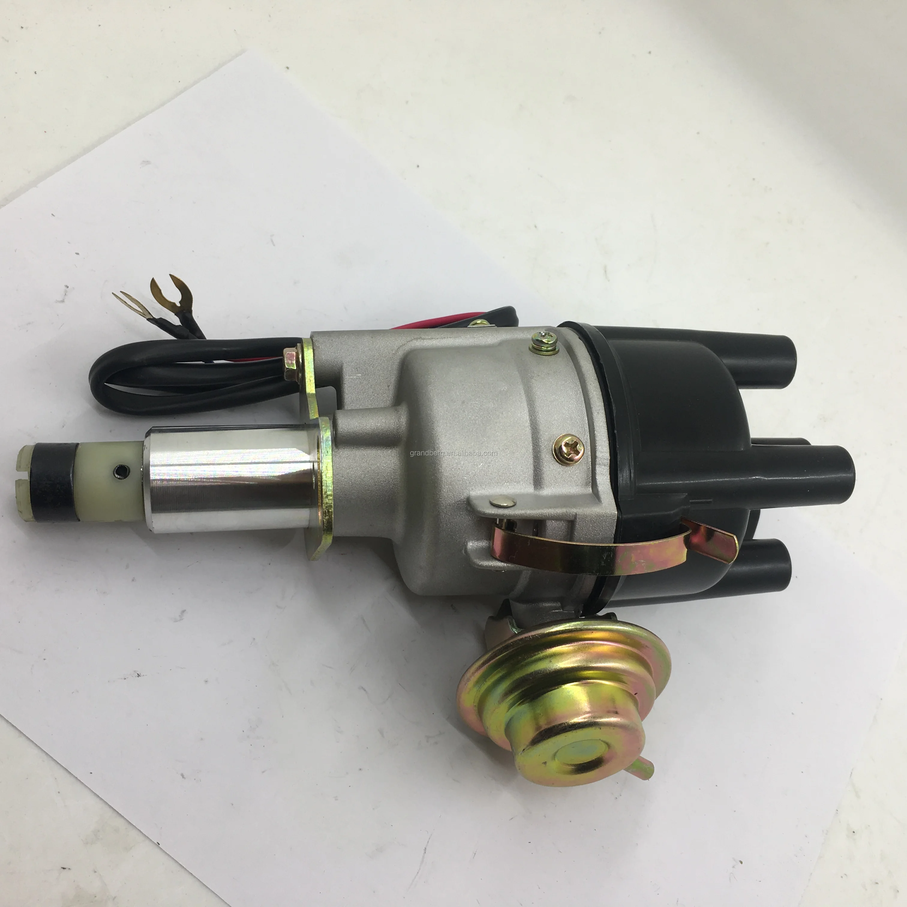 New Ignition Distributor 2210023g15 For Nissan Datsun Truck Pickup