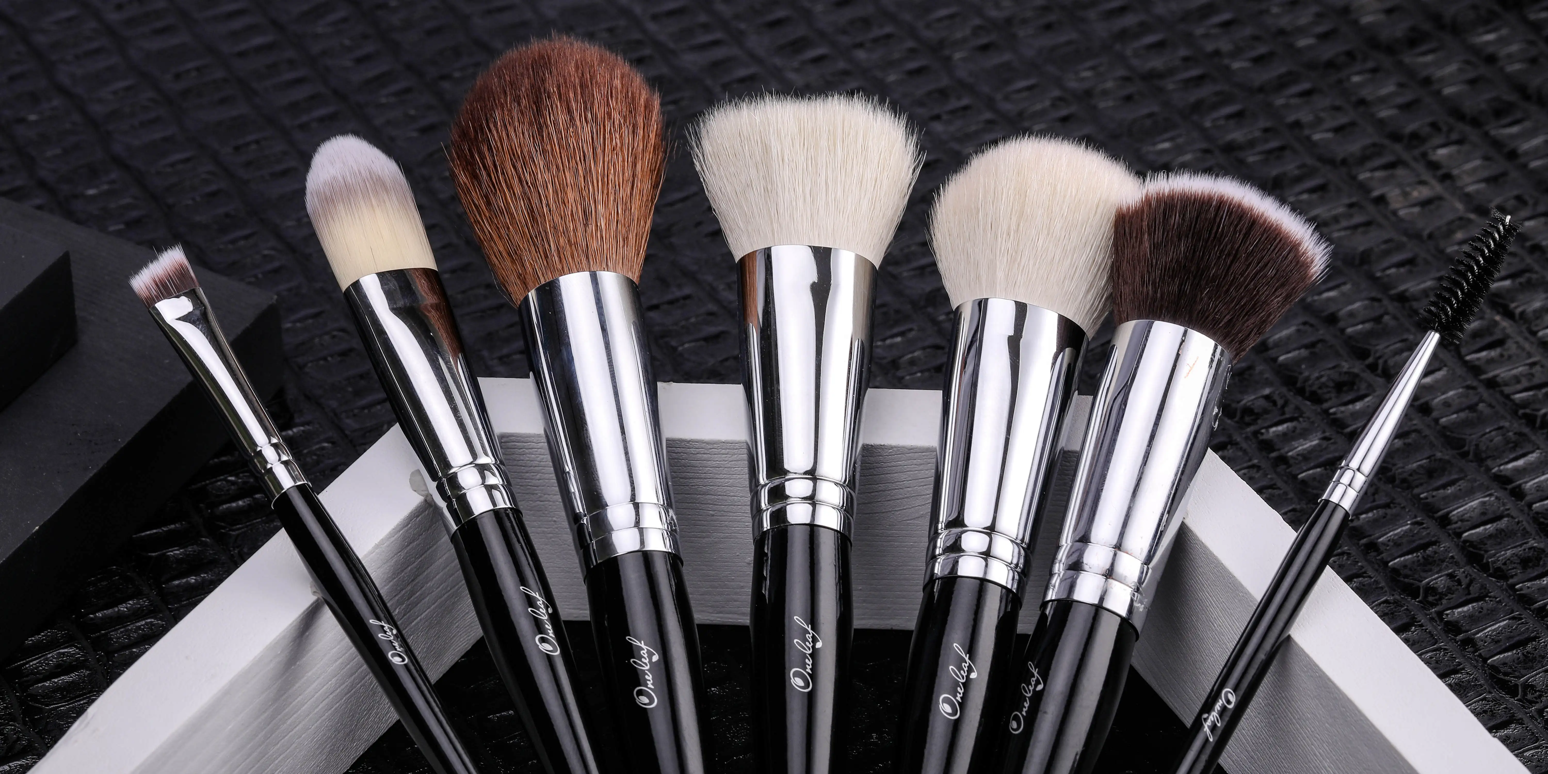 Bsmall Goat Hair Makeup Brushes 16pcs Custom Private Label Nature Hair Brushes Makeup Black