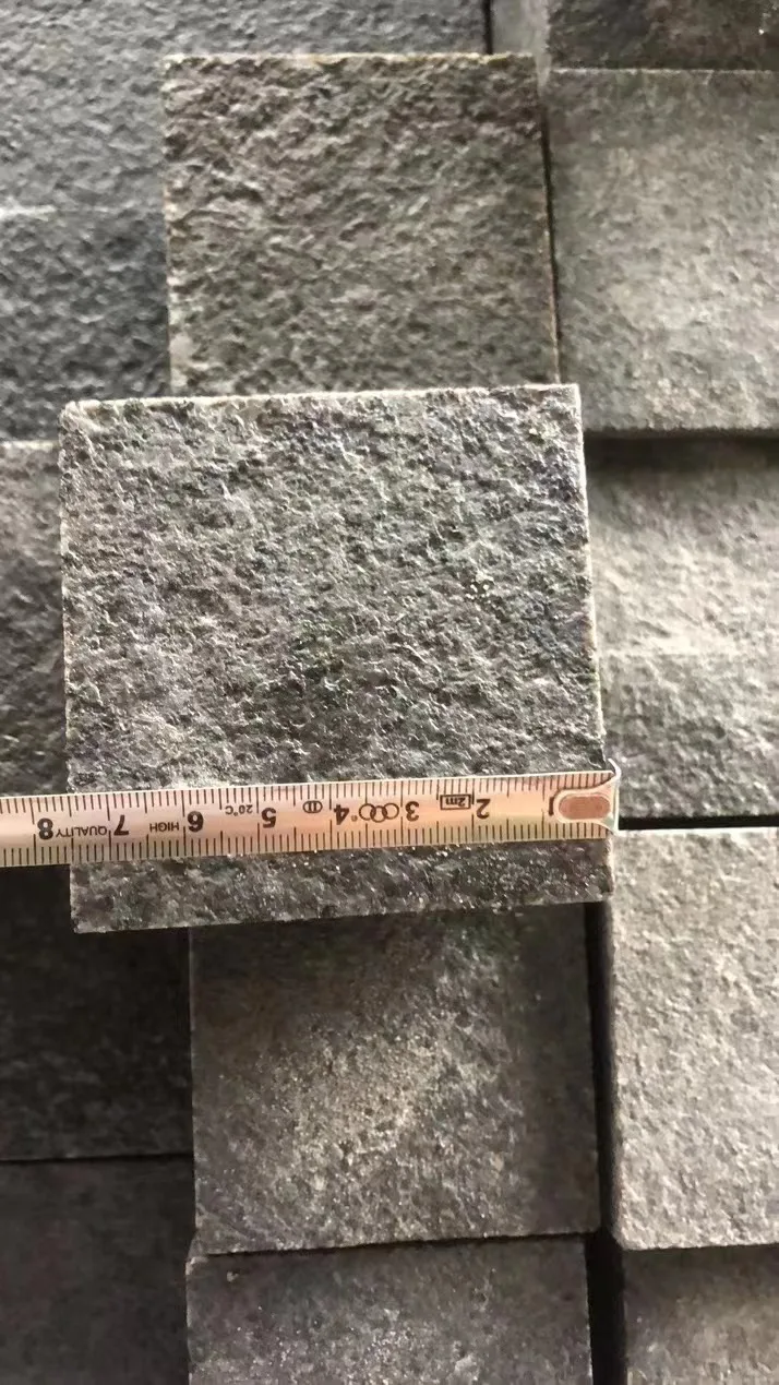 Cheap Outdoor Granite Flamed Pavers Granite Paving Cube Stone details