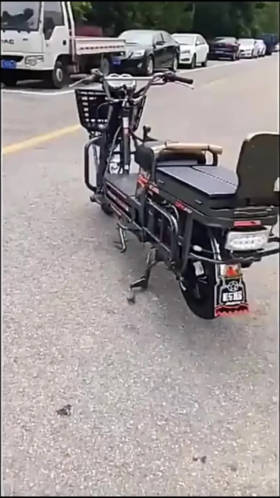 Brand New 1500w Electric Motorcycle E-scooter Vacuum Tyre  Electric Cargo Bike for Adults Two Wheels