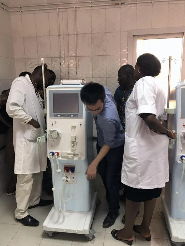 Hospital Equipment Kidney Dialysis Machine Hemodialysis Machine For