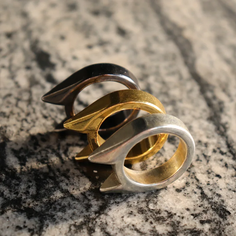 Self Defense Ring Personal Defense Weapons Men Women Survival Protection Finger Ring Safety Tool
