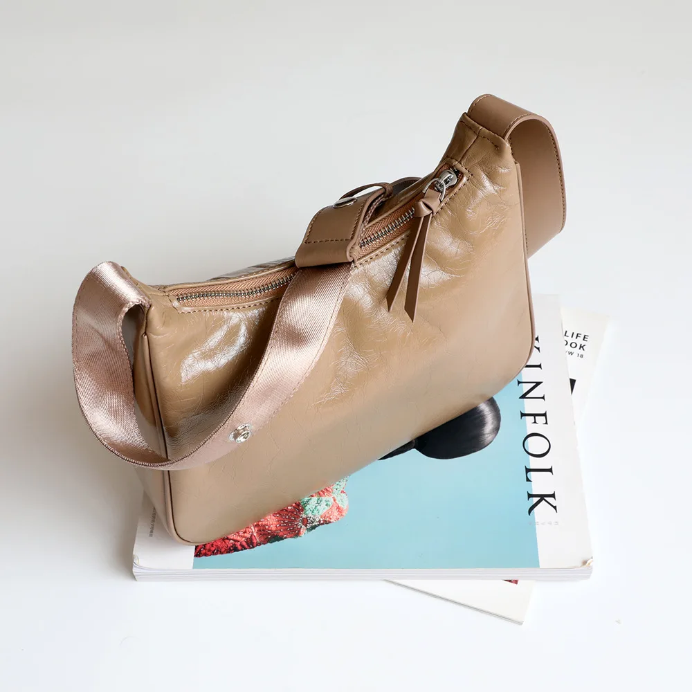 women handbag-11.jpg