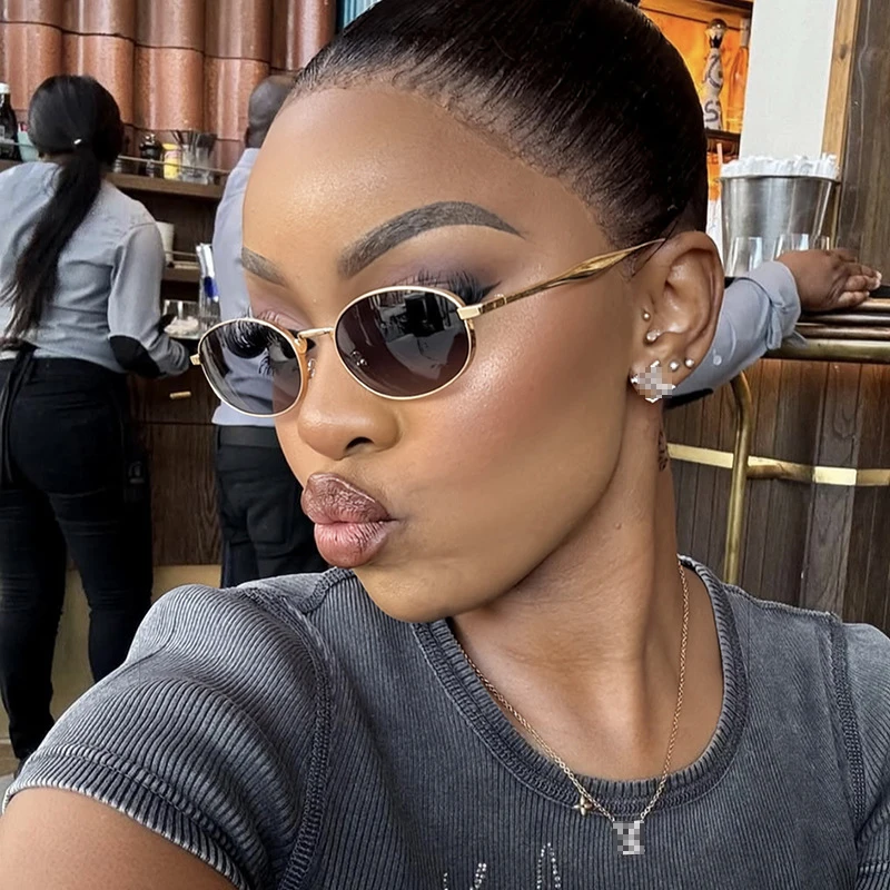 2026 New Popular Sexy Oval Punk Womens Sunglasses Luxury  display picture 1