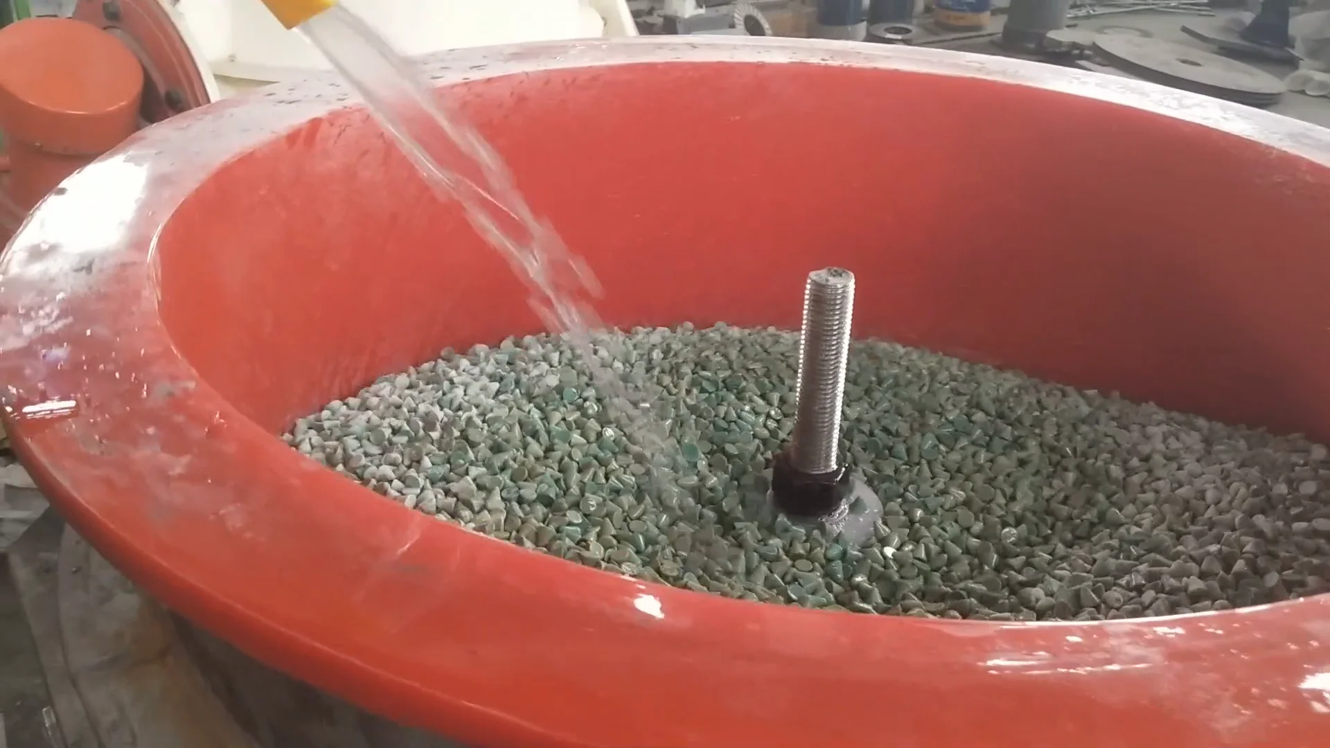 轮毂振动抛光去毛刺机 Buy Wheel Vibration Polishing Machine,Hub Vibration