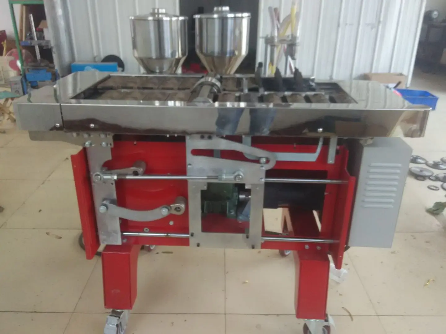 Auto Small Groundnut Cheese Cakes Making Machine Industrial