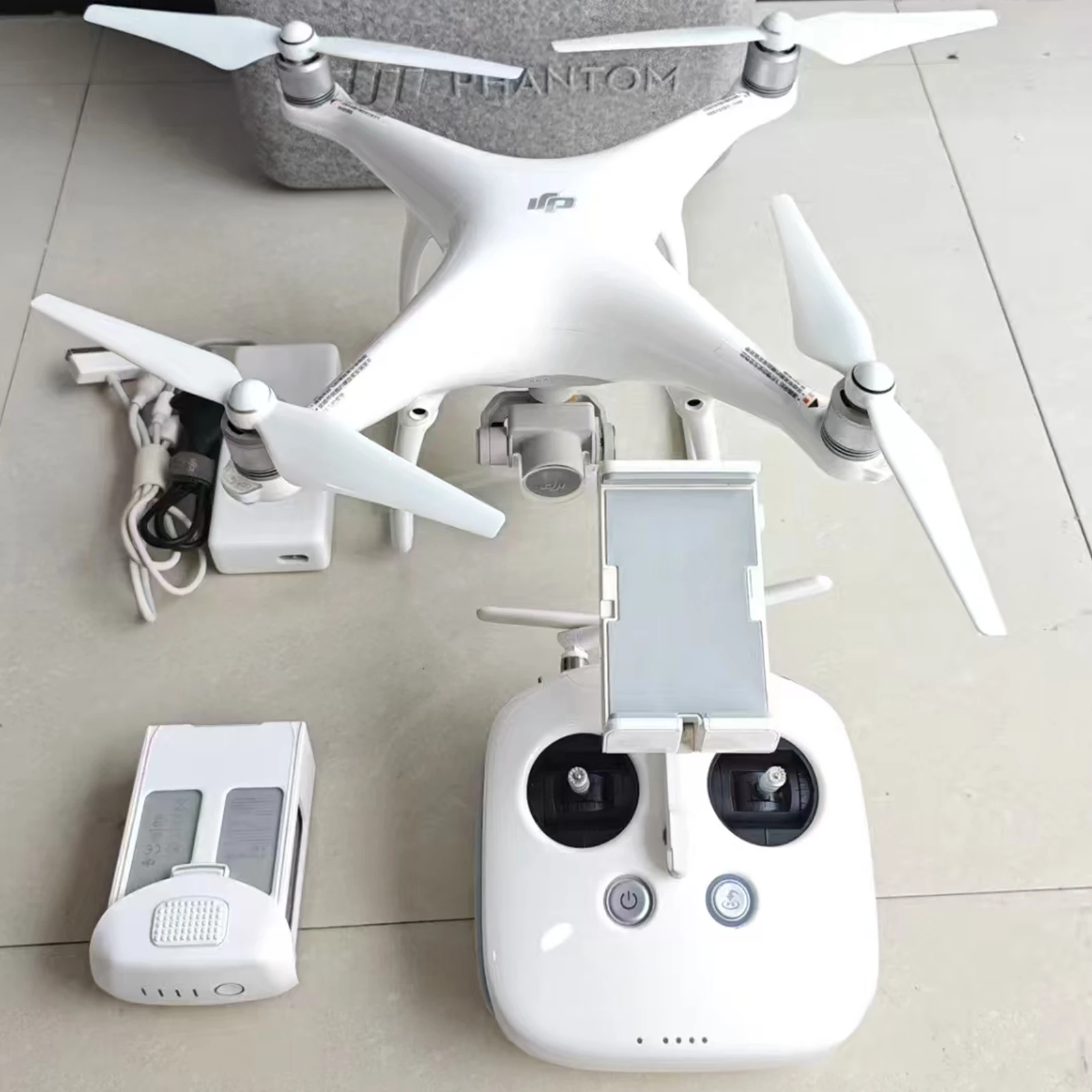 DJI Phantom 4 Pro V2.0 - 4K Camera Drone with 10 Km Wifi