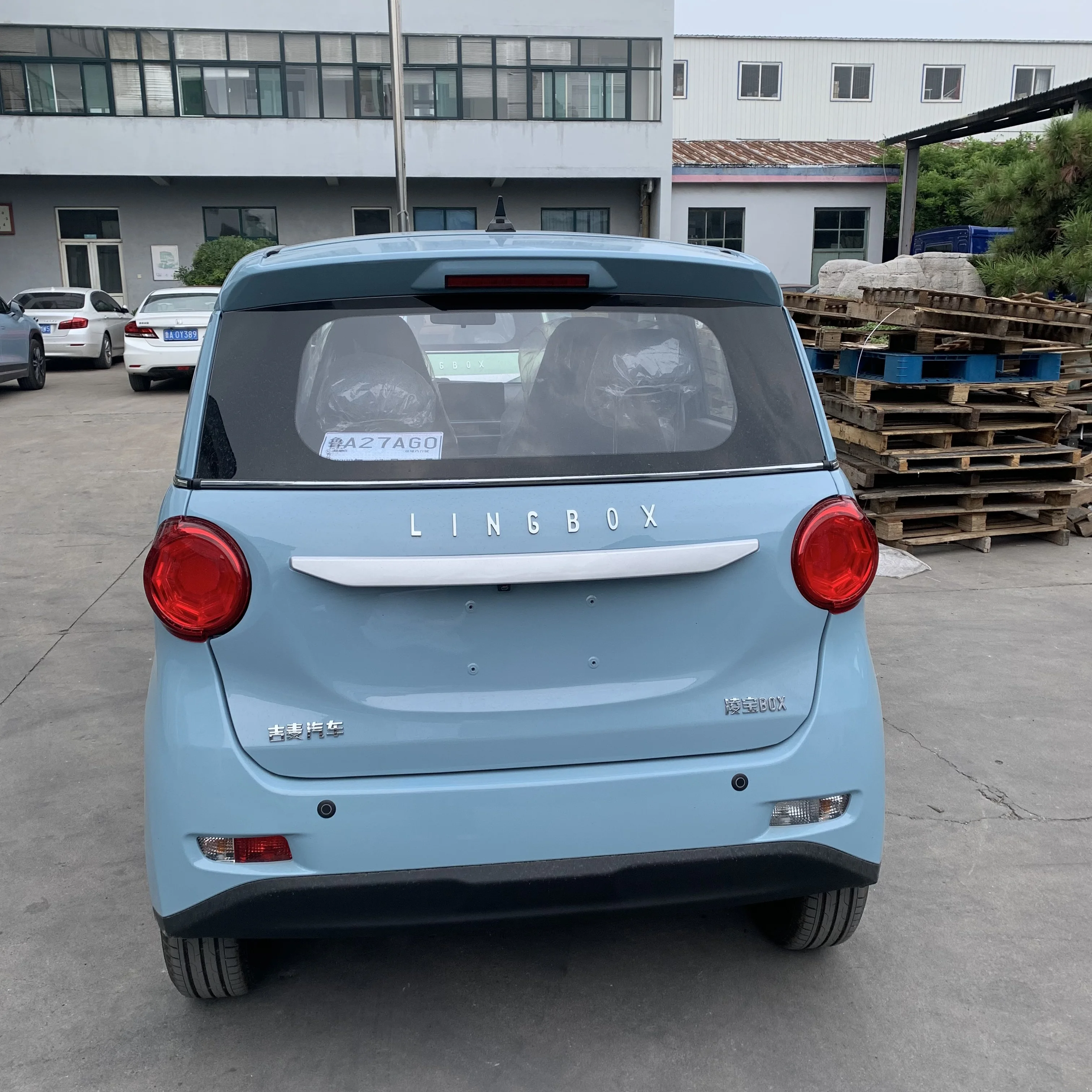 低价新款电动4轮4座5门家用电动汽车