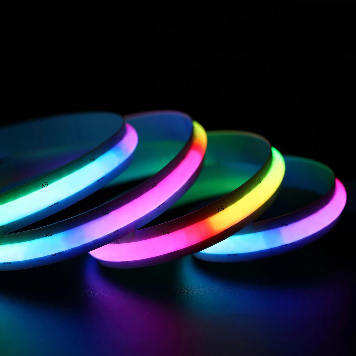 Dream Color RGB Pixel COB LED Strip with 210pcs led per meter 5VDC for decorative light no dots light