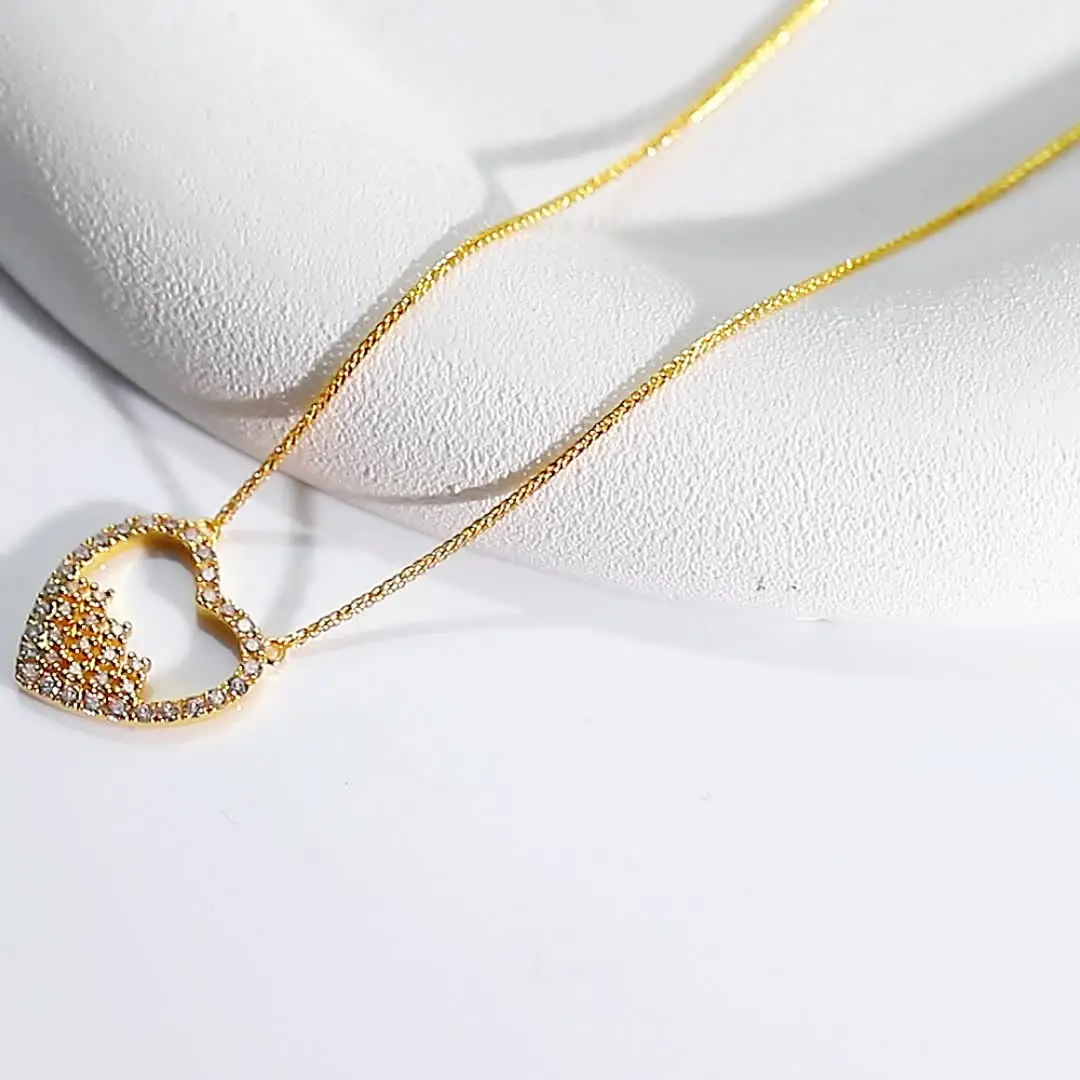 アクセサリー 18k AU750 Hallow Heart Pendant Fashion Au750 Gold 18k Real Gold With Hollow Heart Shape Pendants