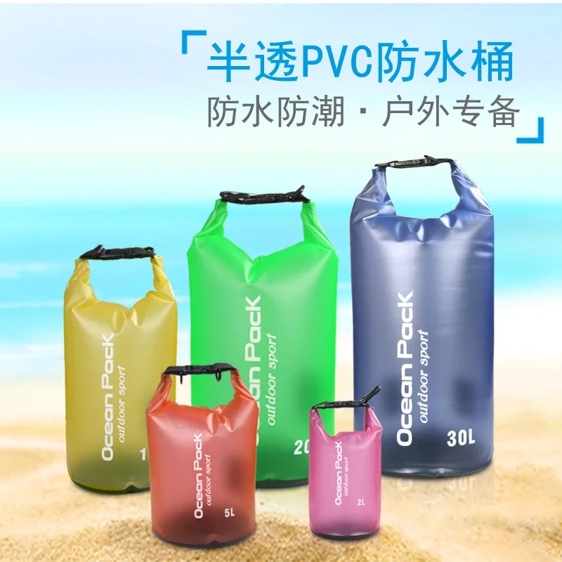 woman beach bag