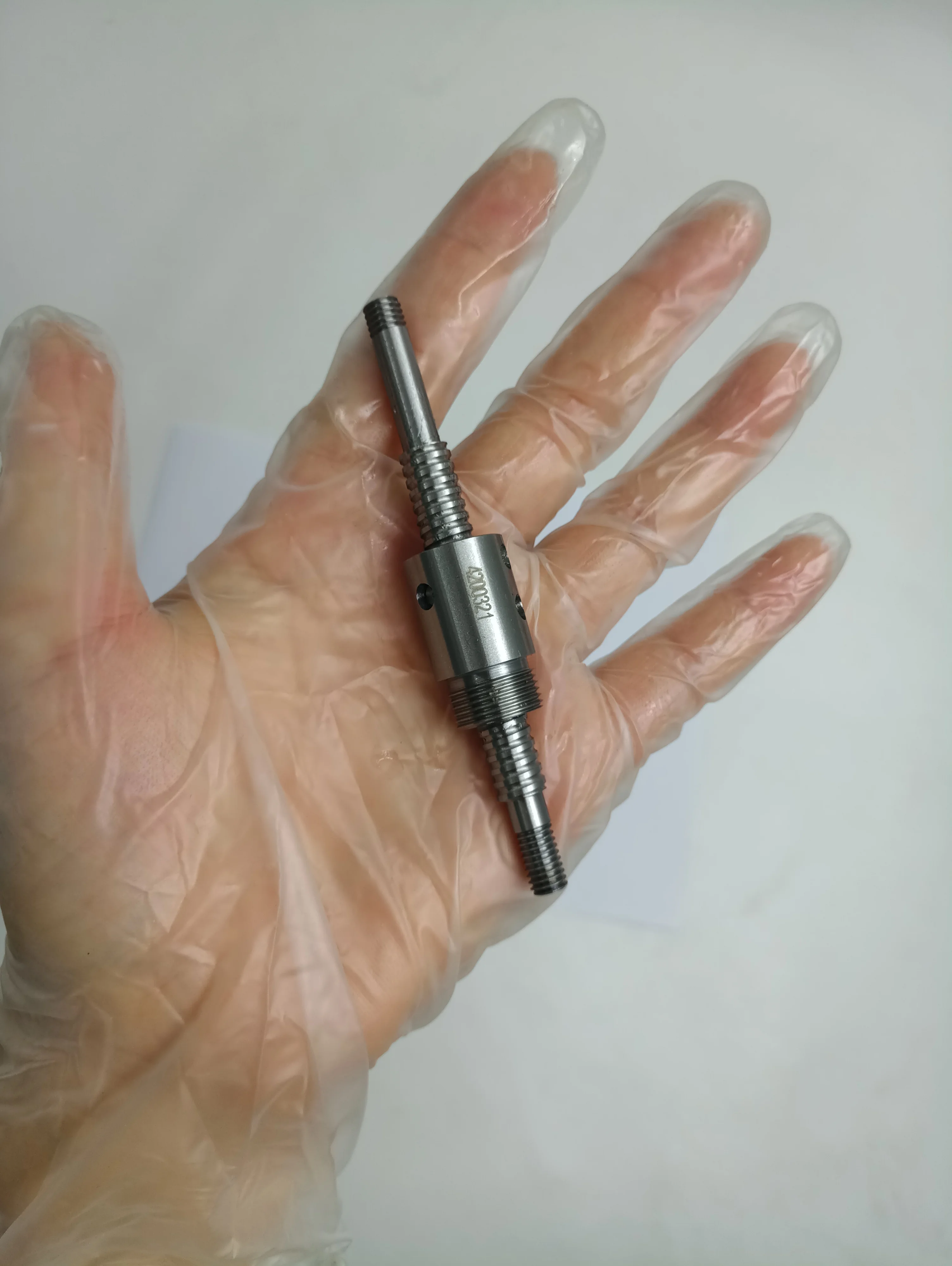 Vis à Billes De Précision THK BIF4010-10RRG1+650LC2 - Diamètre 40mm, Pas 10mm, Longueur 650mm - Neuf (sans Emballage D'origine)