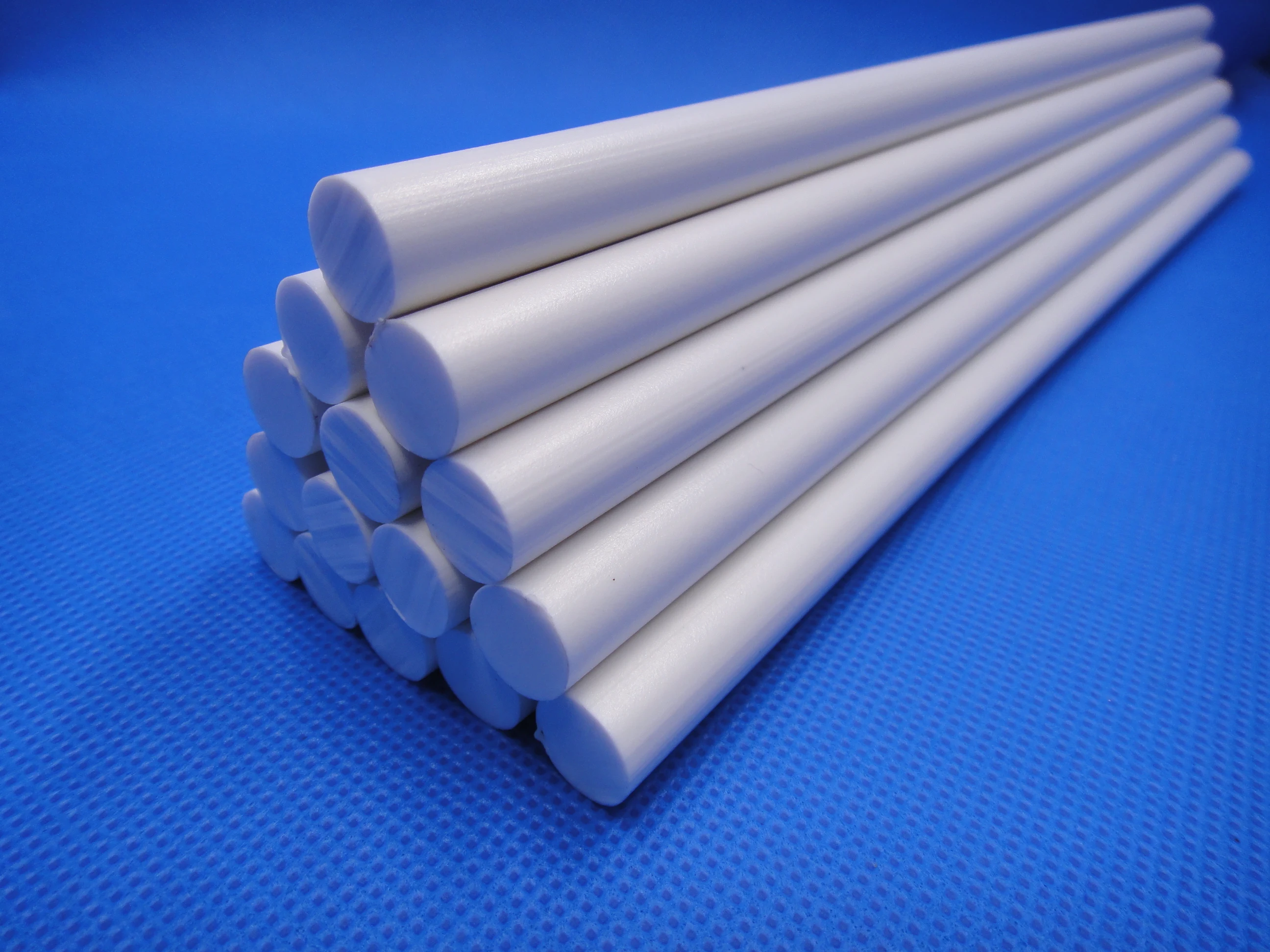 胶胶粘剂eva硅胶热熔胶棒 - buy 热熔性粘合剂硅酮,乳白色热熔胶棒