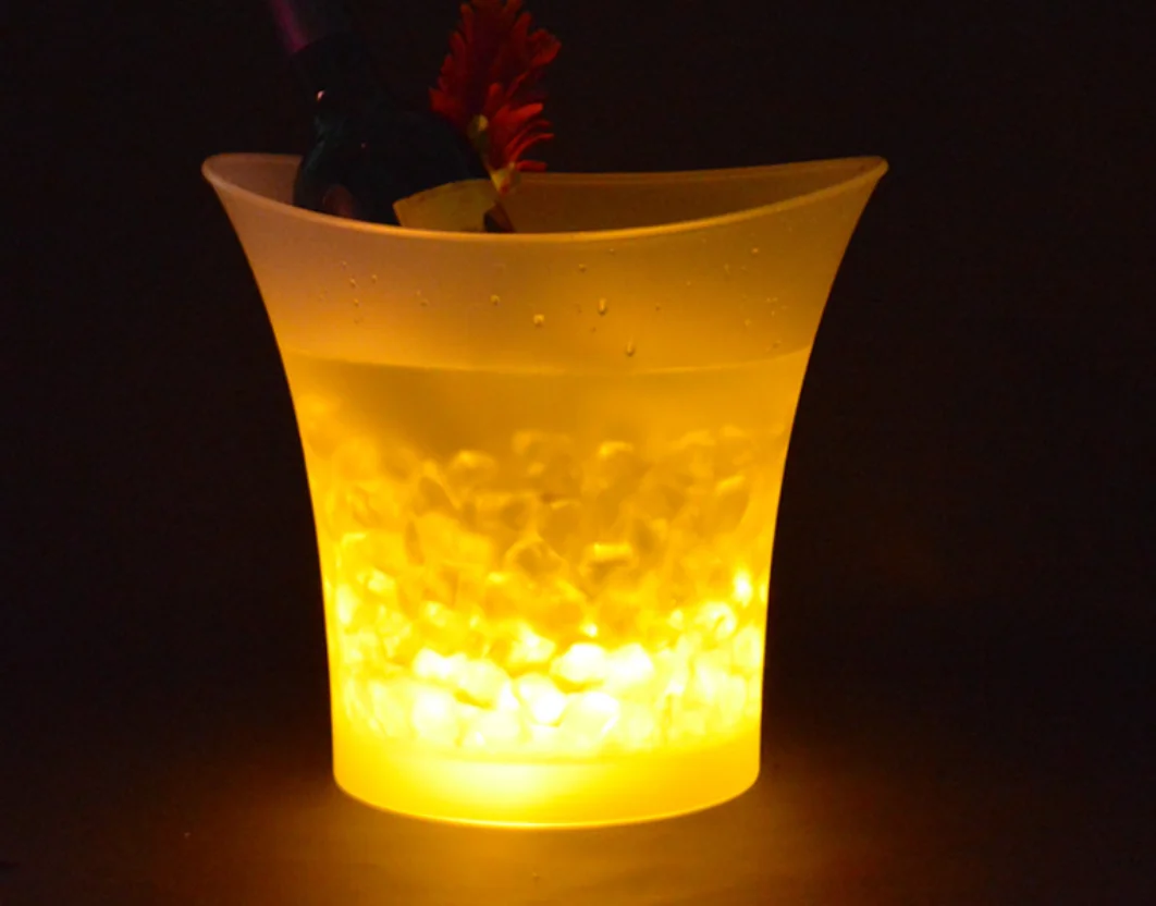 ice bucket 8.png
