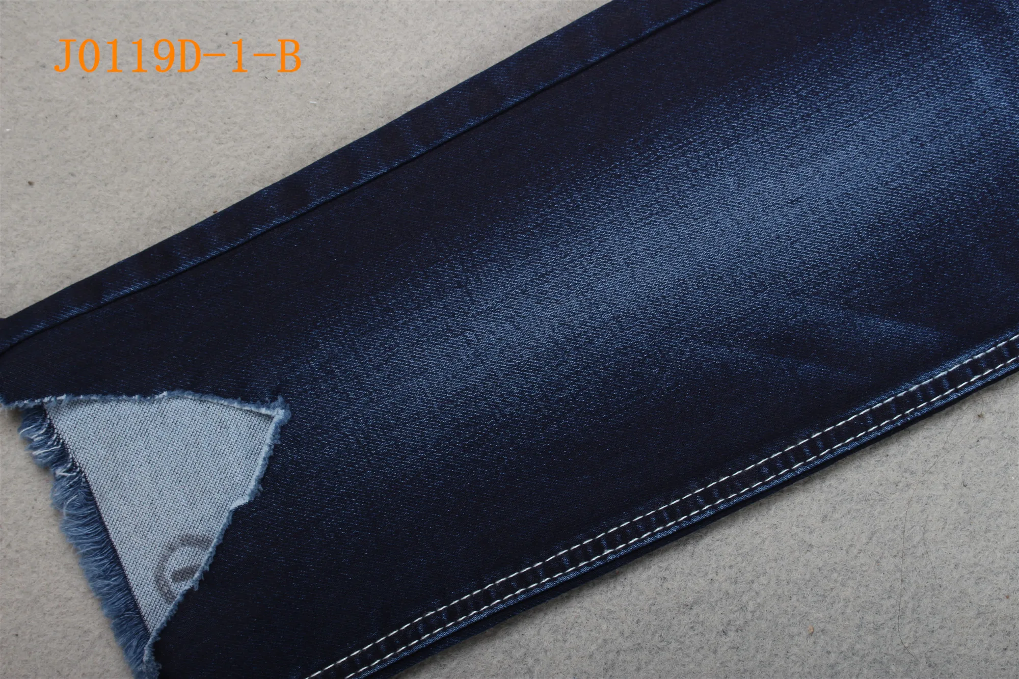 J0119D-1-B2.jpg