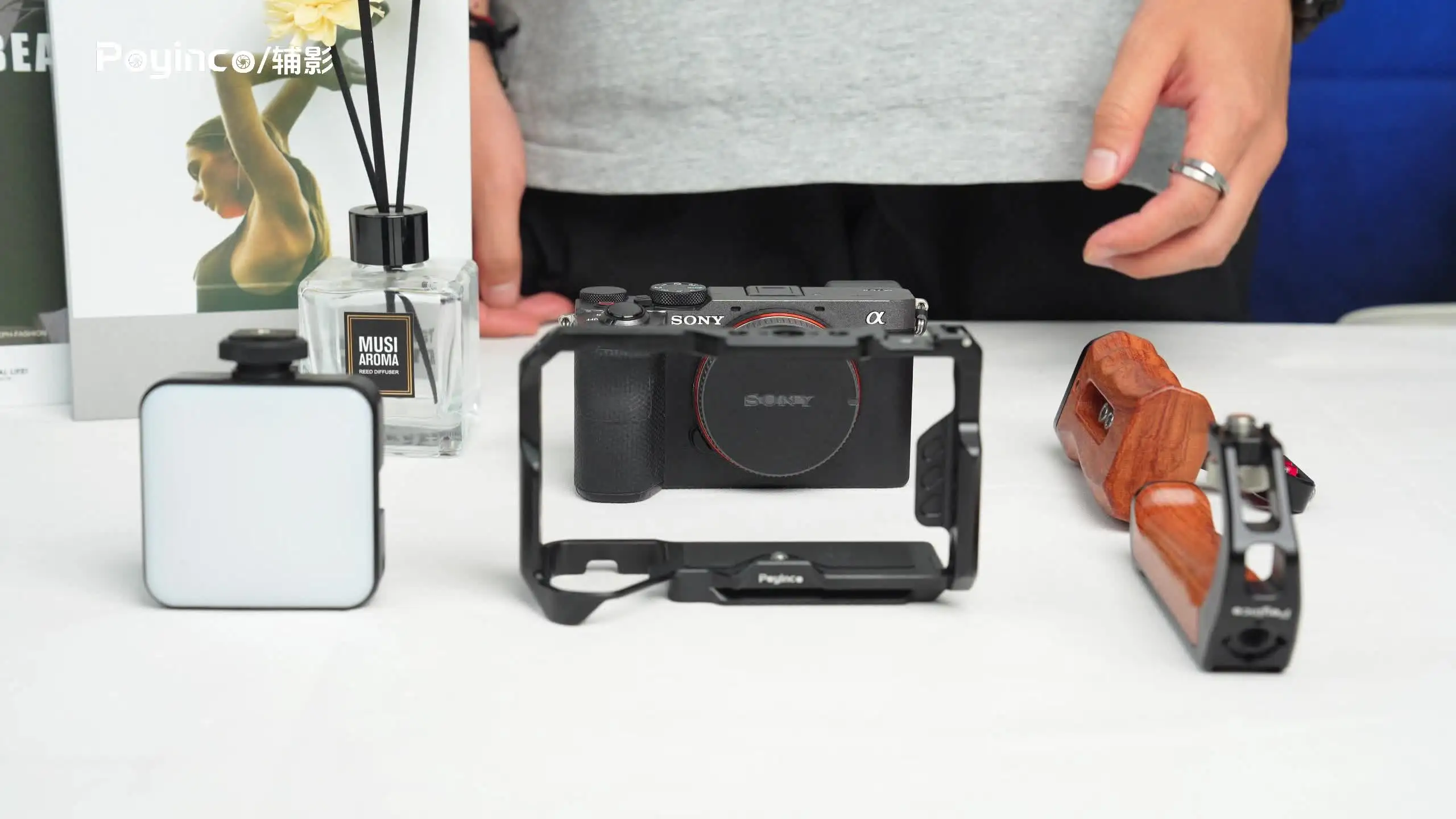 Aluminum Alloy Camera Cage Rig for Sony A7C II/A7CR Black