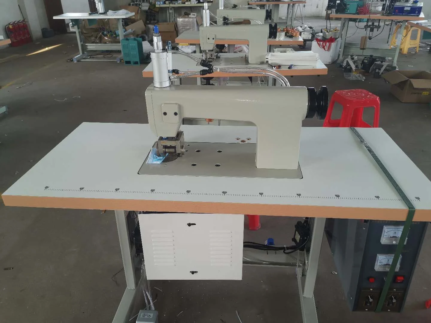 Medical Gown Sewing Machine